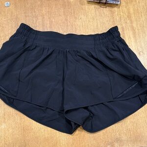 Lululemon Hotty Hot Shorts size 8